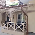 The Corner House Panzio بيت ضيافة 3*