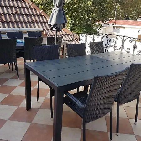 The Corner House Panzio 3*