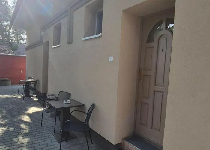 Affittacamere The Corner House Panzio Tata