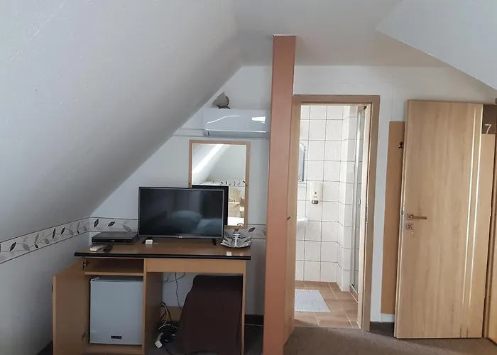 The Corner House Panzio 3*